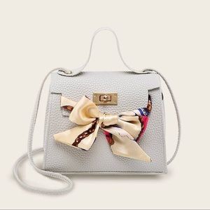 Grey Pebble Detail Bow Tie Satchel Bag
